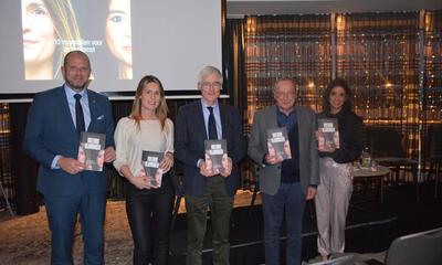 Boekvoorstelling in Zaventem met (van links naar rechts) Theo Francken, Maaike De Vreese, Geert Bourgeois, Mark Elchardus en Nadia Sminate